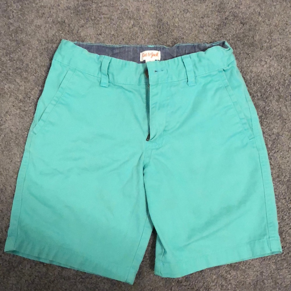 Boys size 8 Cat & jack shorts